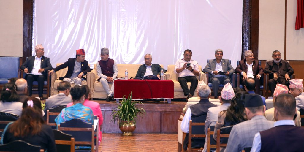 काँग्रेस बैठकमा सांसद शर्मा पक्राउबारे उठ्यो आवाज